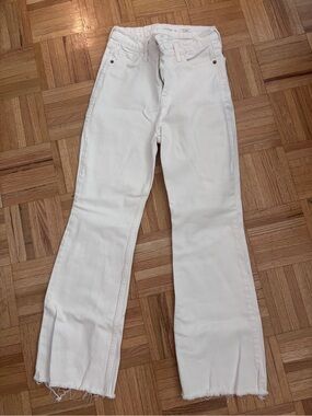 Old navy white High-Waist Raw Hem Jeans